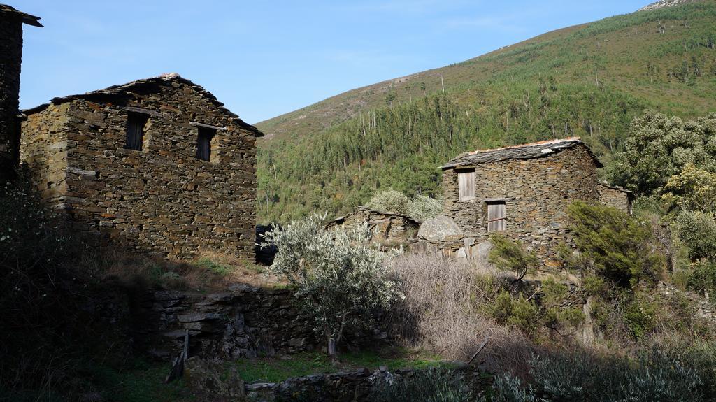 Casa Da Quelha Pensionat Chas de Egua Exteriör bild