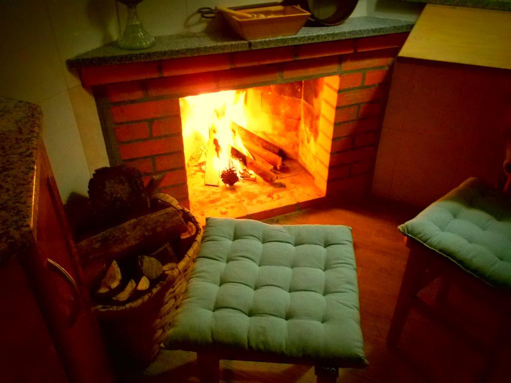 Casa Da Quelha Pensionat Chas de Egua Exteriör bild